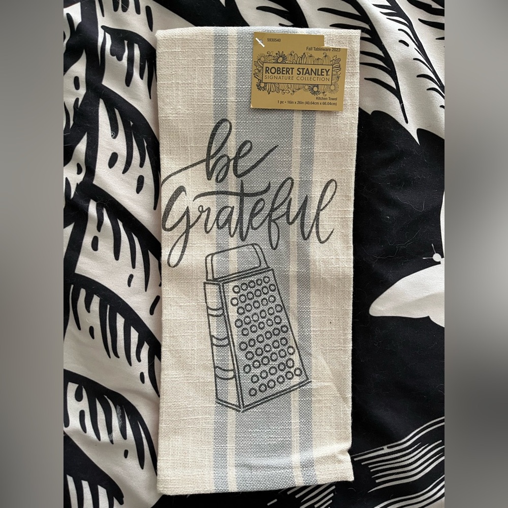 NEW Be Grateful Kitchen Towel
